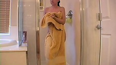 Hot Brunette Teen Anna Puts The Sexy Curves Of Her Body On Display In The Shower
